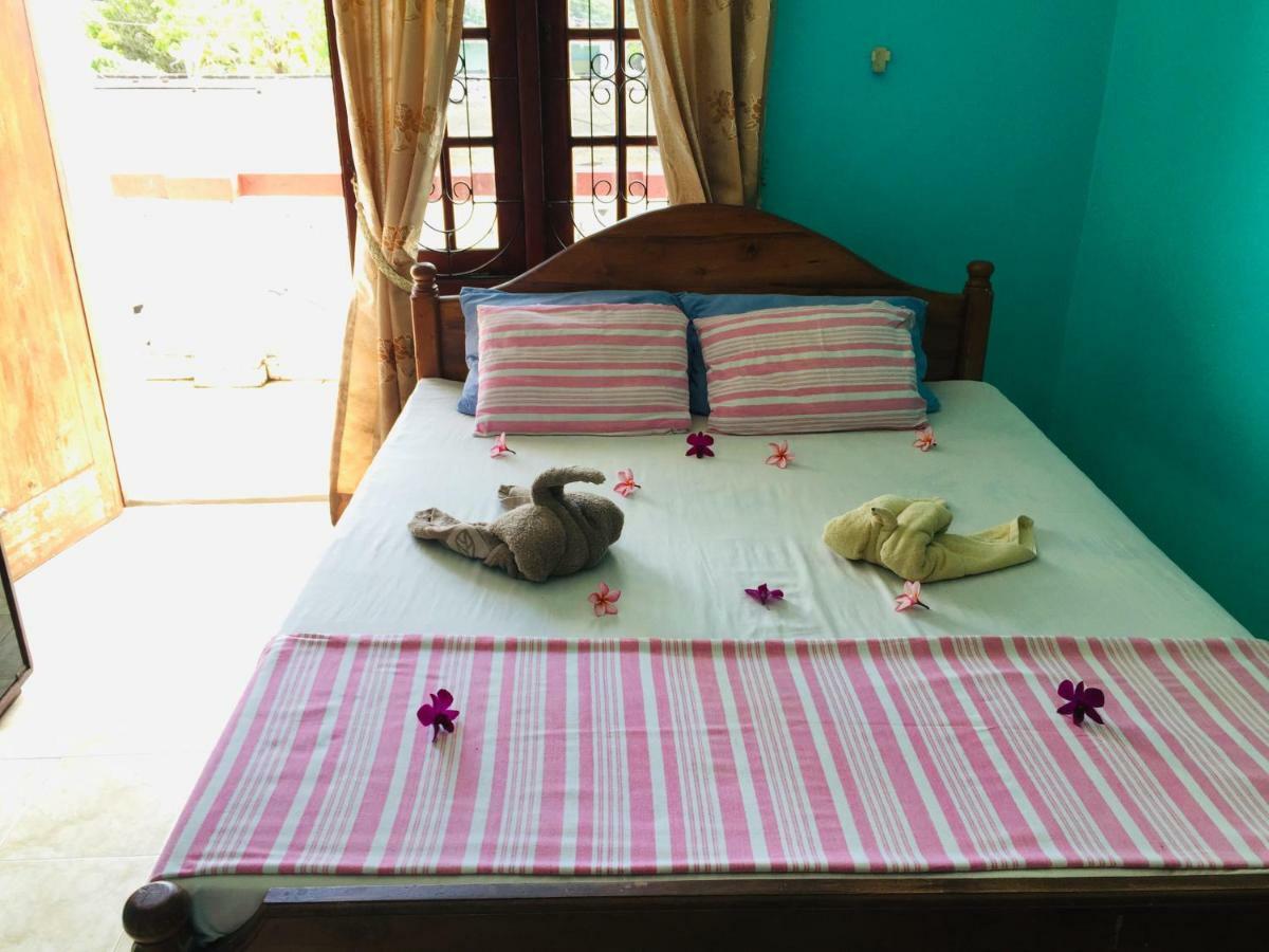 White House Apartment Negombo Bagian luar foto