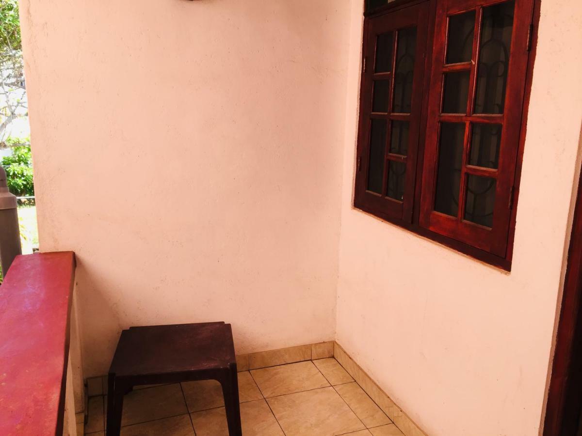 White House Apartment Negombo Bagian luar foto